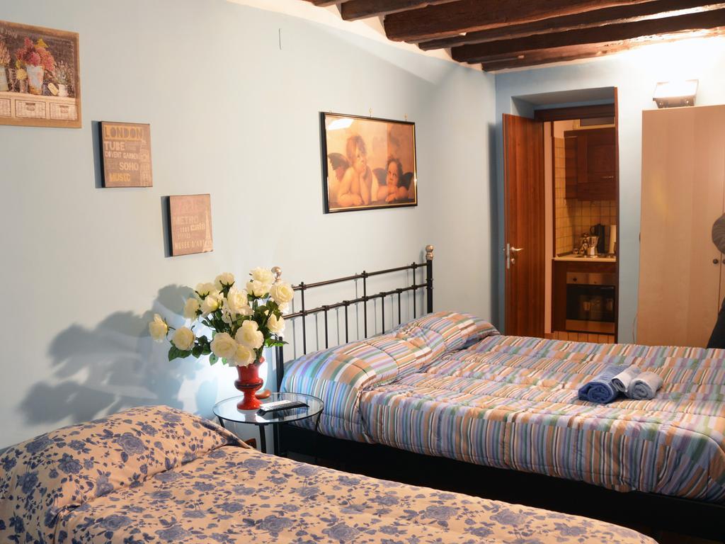 B&B Ersilia Napoli Bagian luar foto