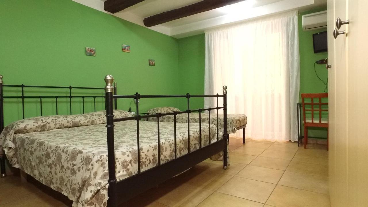 B&B Ersilia Napoli Bagian luar foto