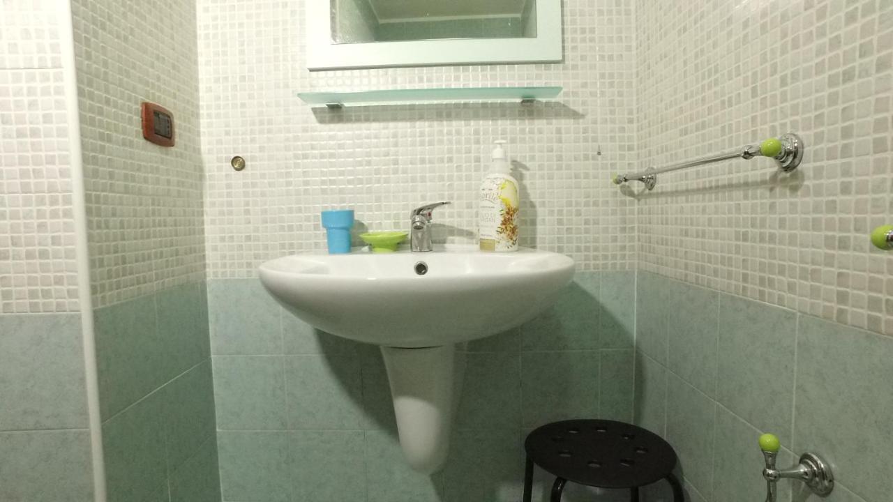 B&B Ersilia Napoli Bagian luar foto