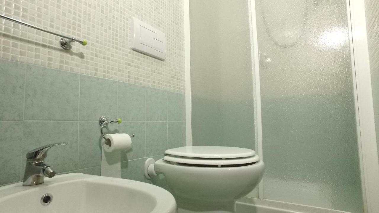 B&B Ersilia Napoli Bagian luar foto